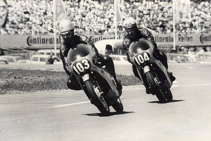 Jim Redman (#103)Mike Hailwood  (#104) (1966)