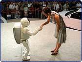 ASIMO²ÎÕ¹2002Äê±±¾©³µÕ¹-ASIMOÉÁÁÁµÇ³¡