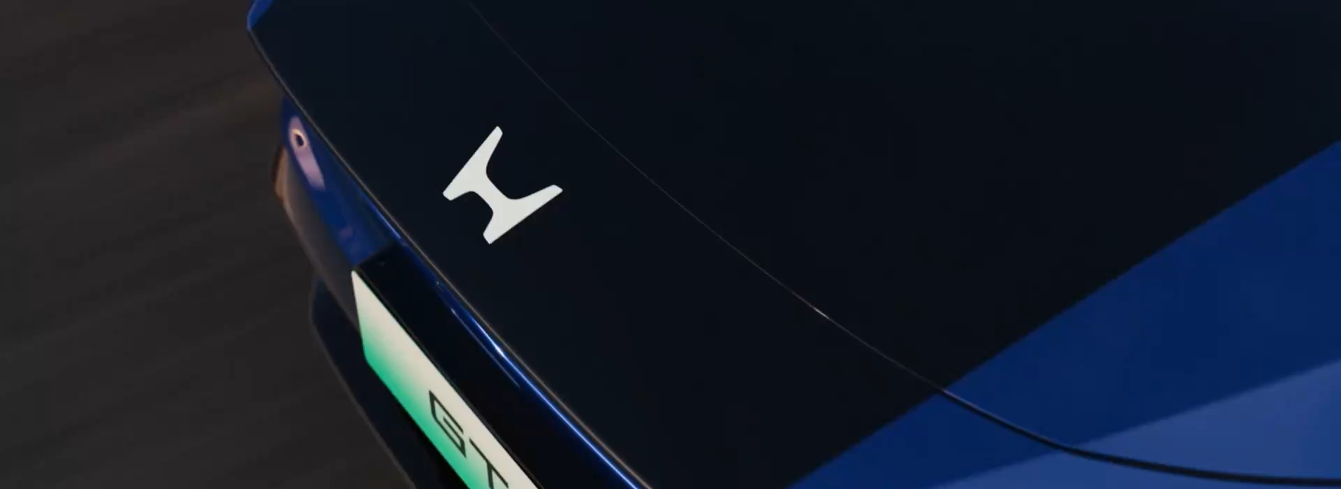 վ
